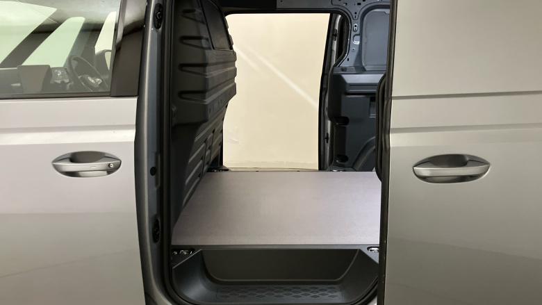 Volkswagen Id.Buzz Cargo 210kW Commerce 79kWh Auto